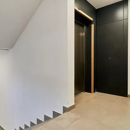 Benedykta Polaka By Renters Lägenhet Wrocław