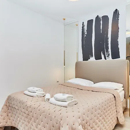 Benedykta Polaka By Renters Wrocław